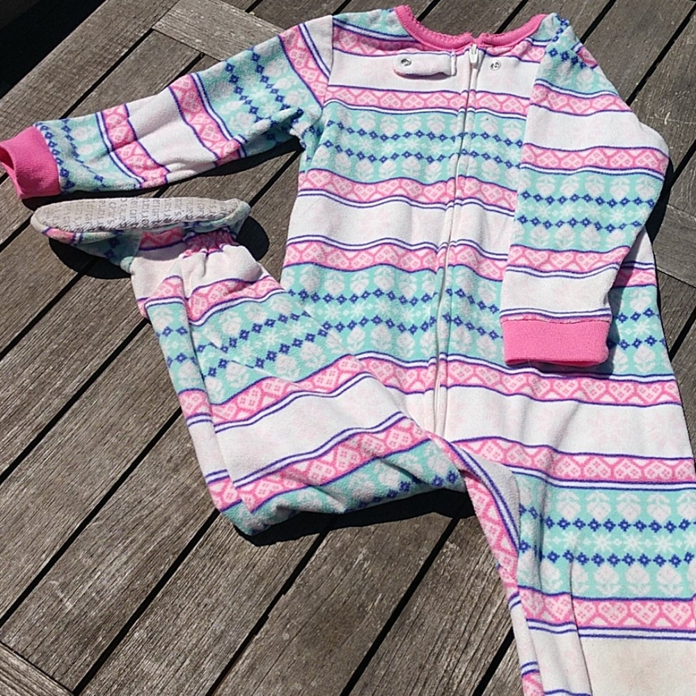 Carter's 2T fleece footie pajamas